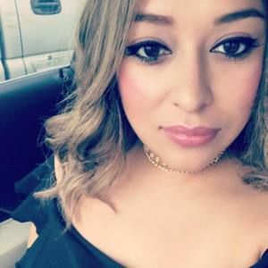 Meet your Posher, Yessica